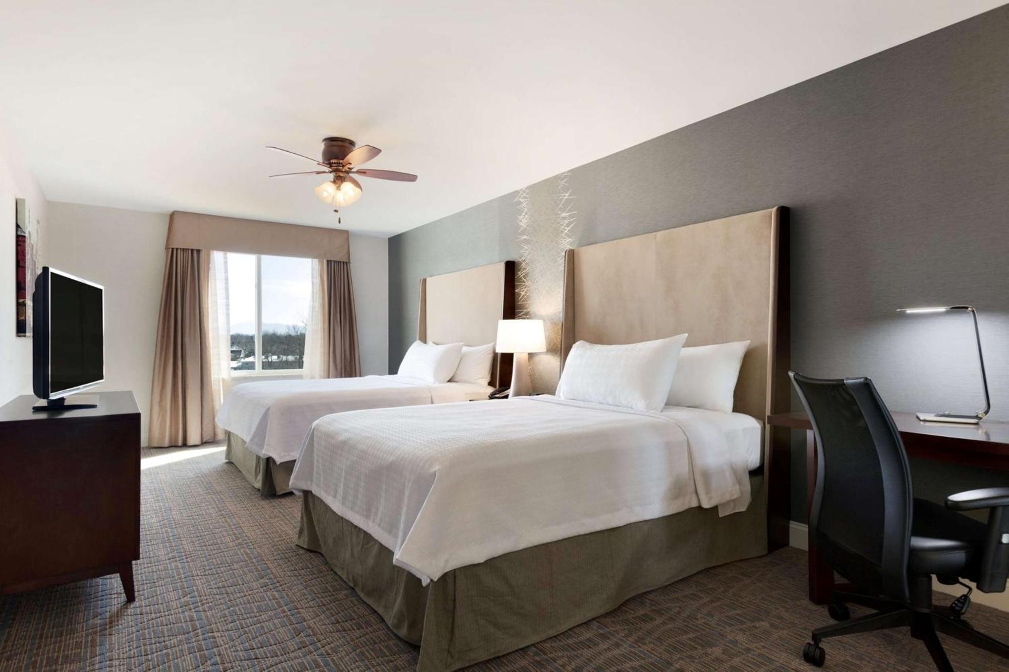 Homewood Suites By Hilton Burlington Exterior foto
