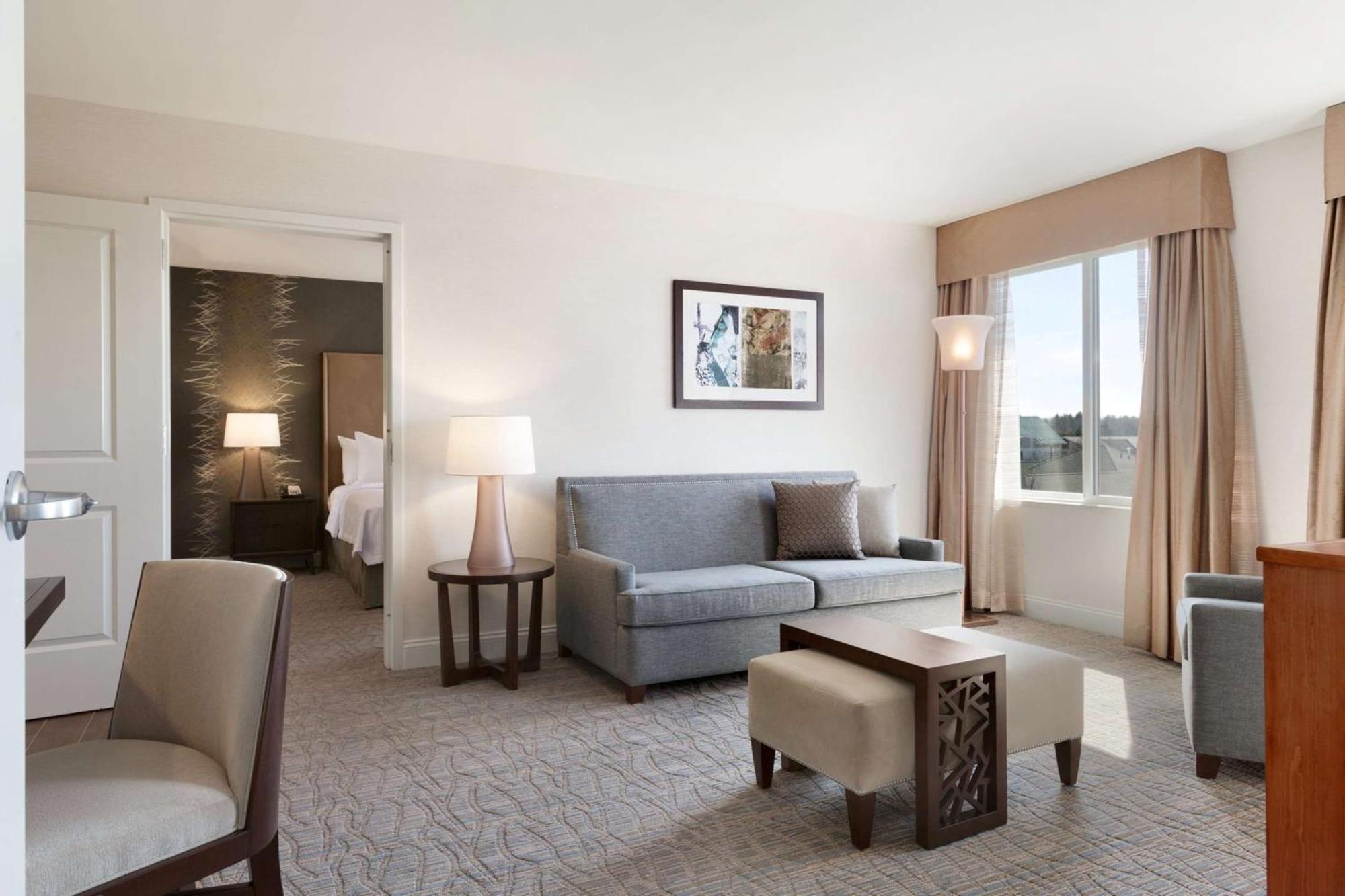 Homewood Suites By Hilton Burlington Exterior foto