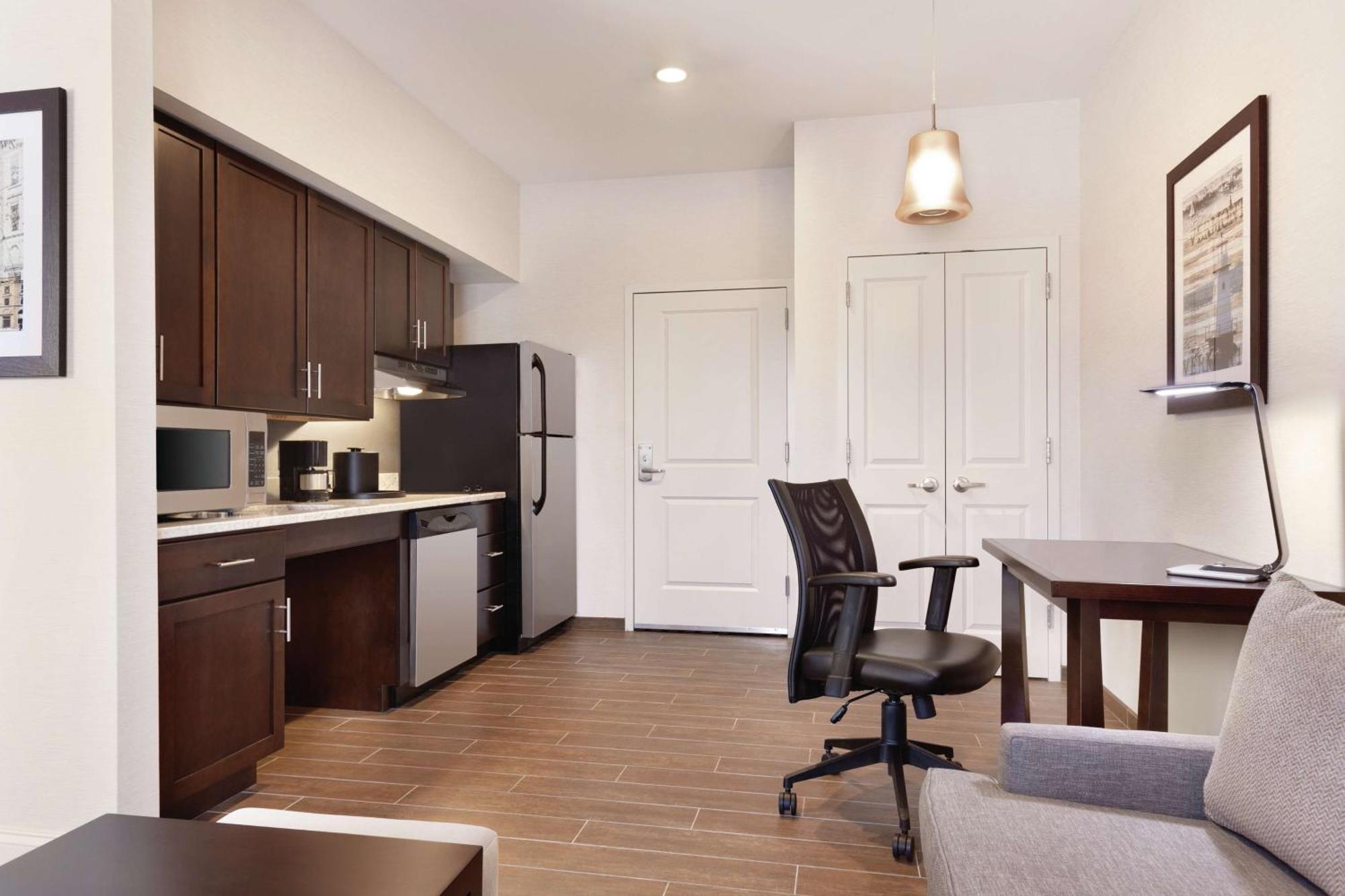 Homewood Suites By Hilton Burlington Exterior foto