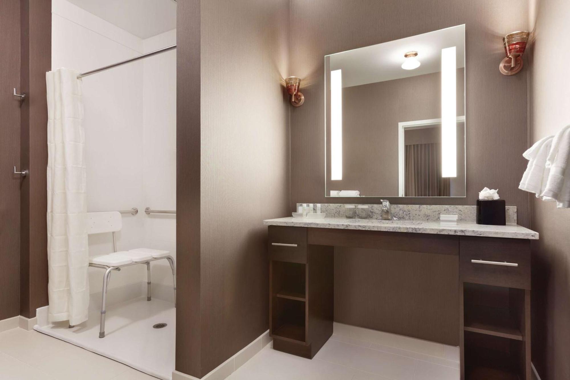 Homewood Suites By Hilton Burlington Exterior foto